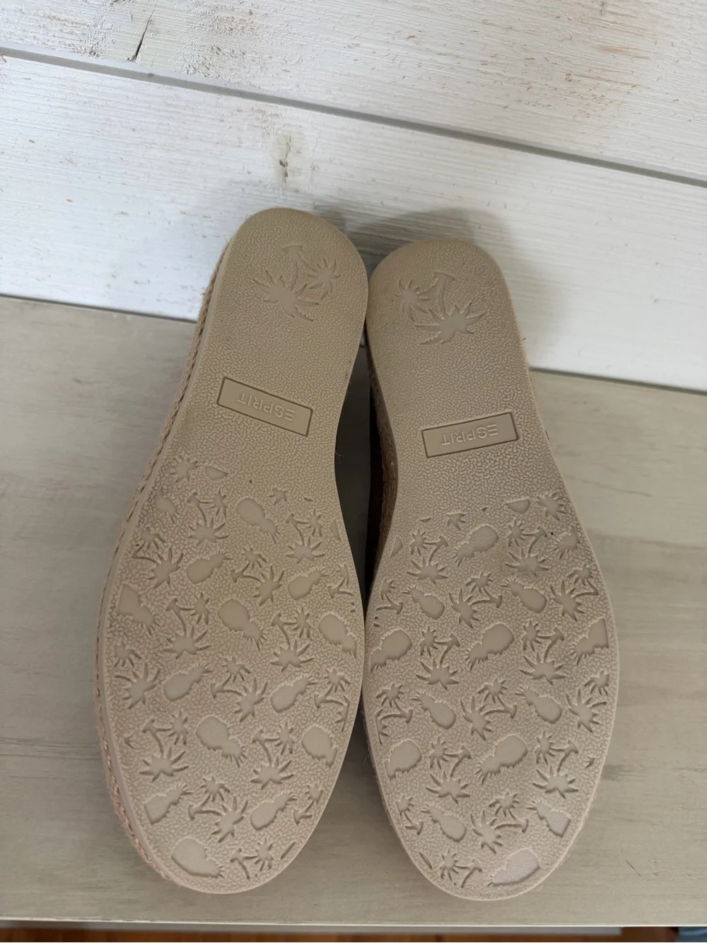 Esprit Nadine Perforated Suede Slip-On Sneaker Women’s 10M Brown NEW